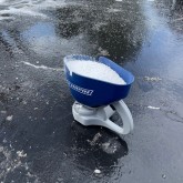 Chapin 8705A Ice Melt Hand Crank Spreader - 3 Liter